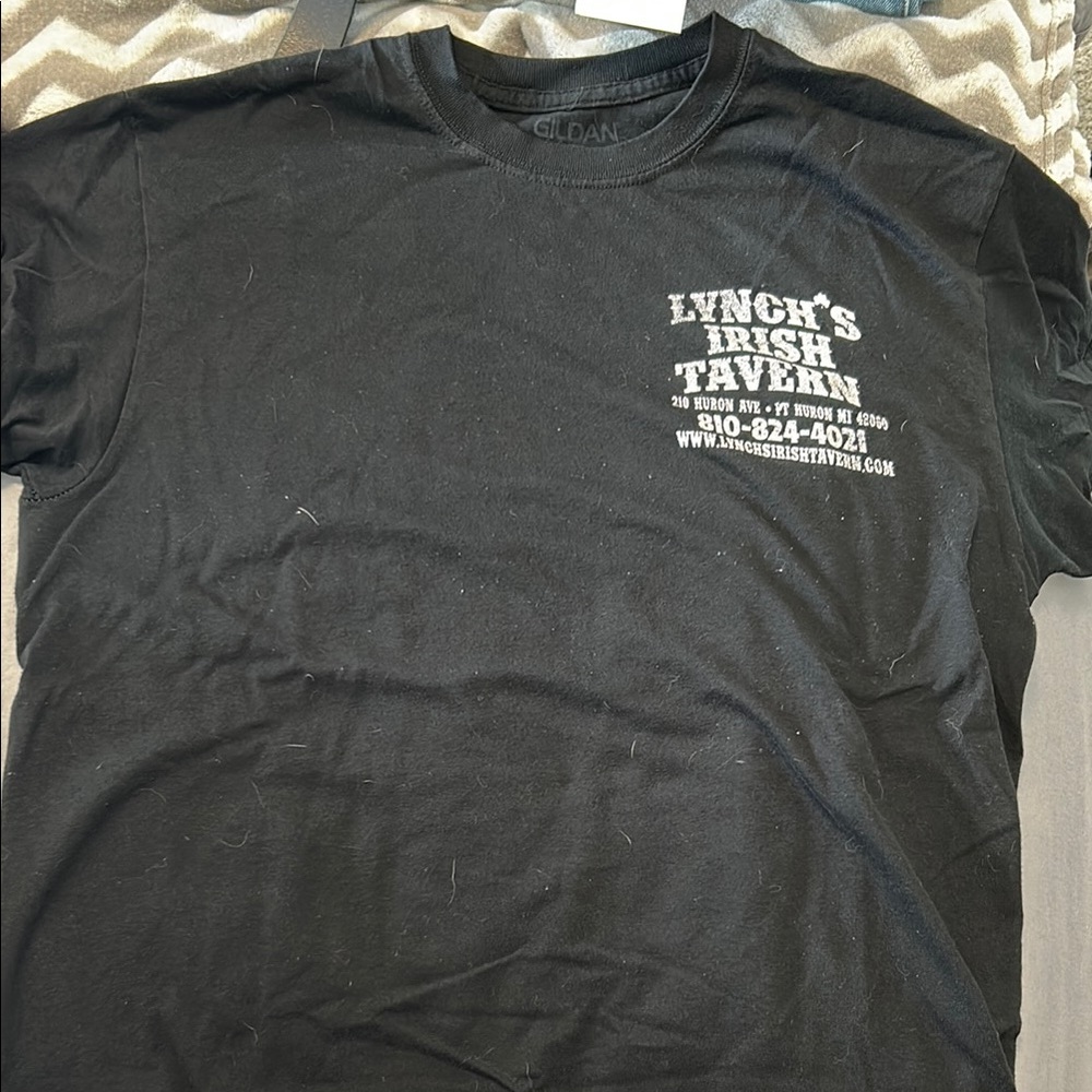 Gildan Black Men's Shirt